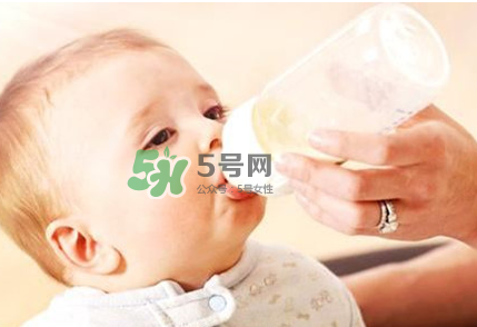 母乳和奶粉能混在一起吃吗？母乳和奶粉混合喂养好吗？