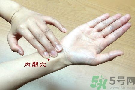 春节贪吃容易增肥 美女中医教你控制方法